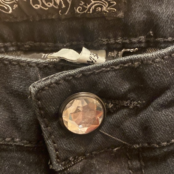 QQMY Size 11/12  Five  Pocket Bootcut  Black Denim Jeans with Rhinestone Pockets - Picture 4 of 4